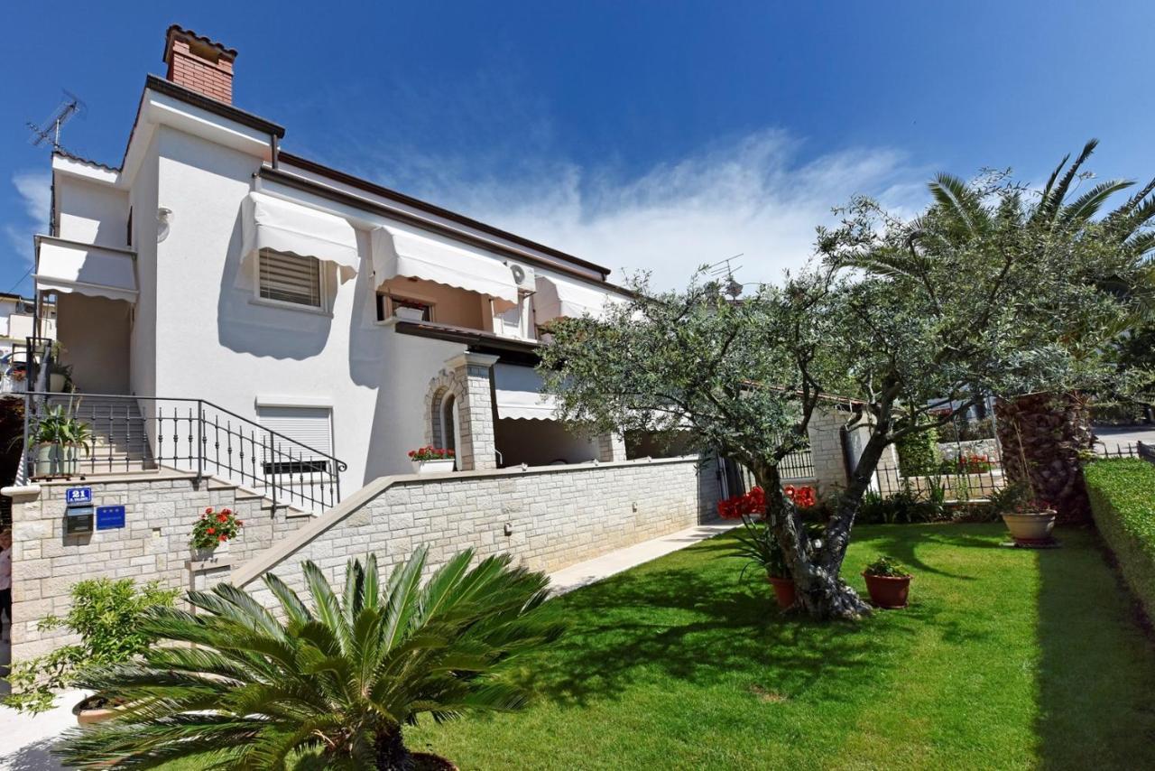 Apartments Lavizatic Porec Exterior photo