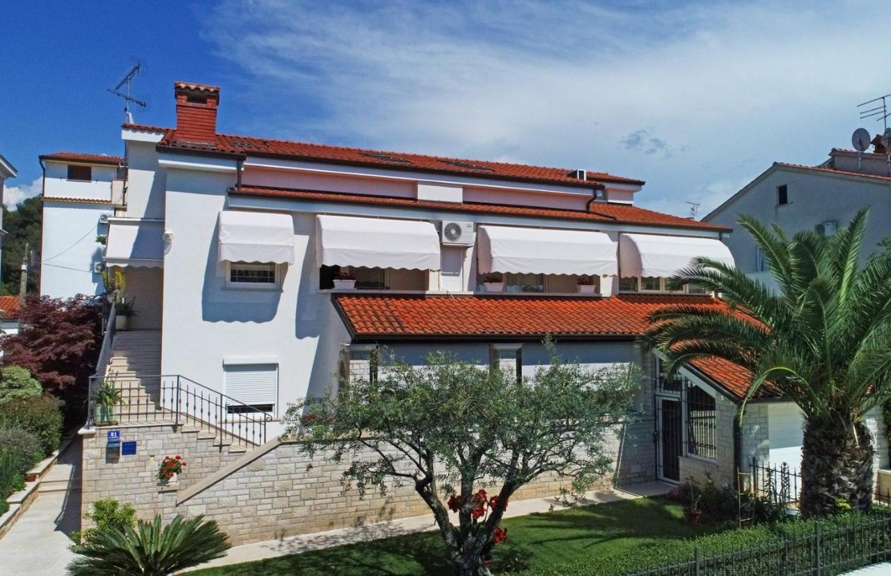 Apartments Lavizatic Porec Exterior photo